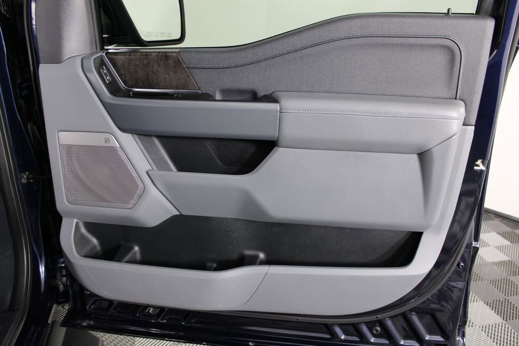 Used 2023 Ford F150 Lariat w/ Trailer Tow Package image 35