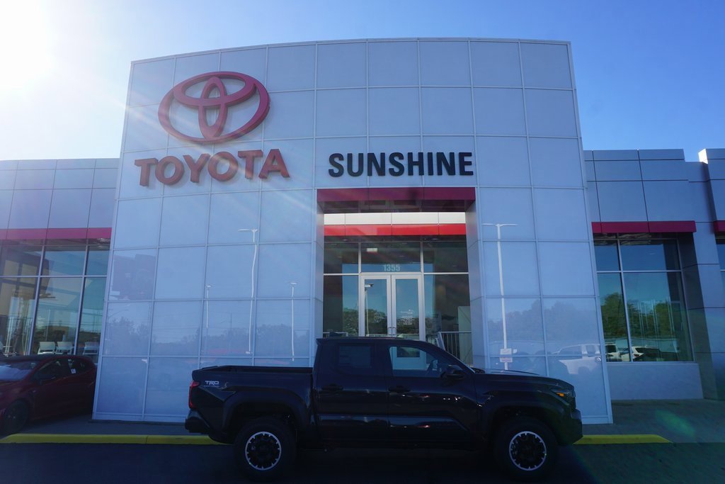 New 2025 Toyota Tacoma TRD Off-Road video 1