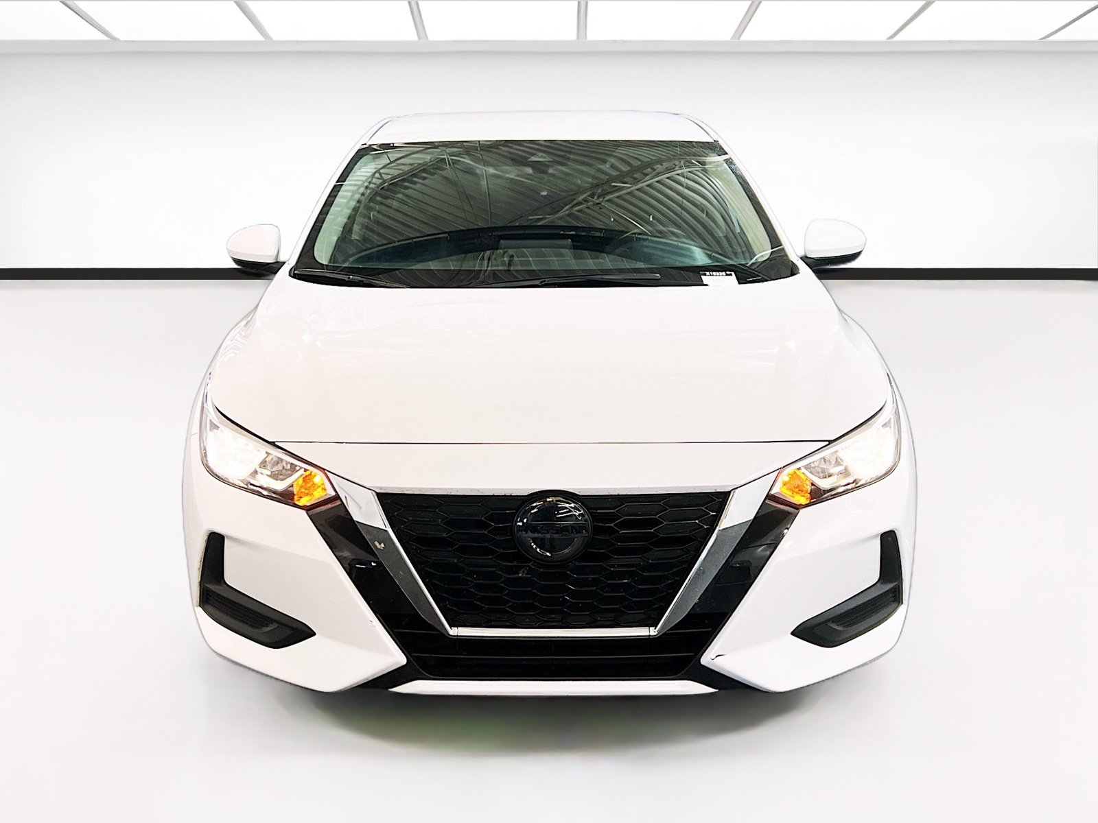 Used 2023 Nissan Sentra SV FWD image 2