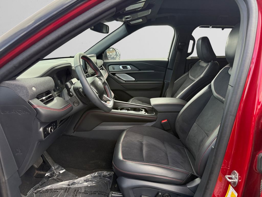 Used 2025 Ford Explorer ST AWD/4WD image 10