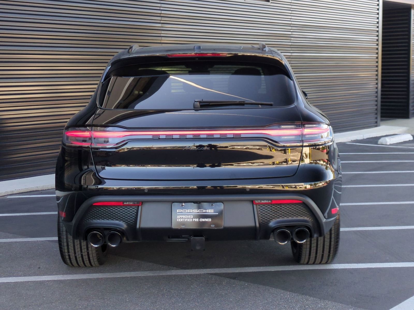 Certified 2026 Porsche Macan image 10