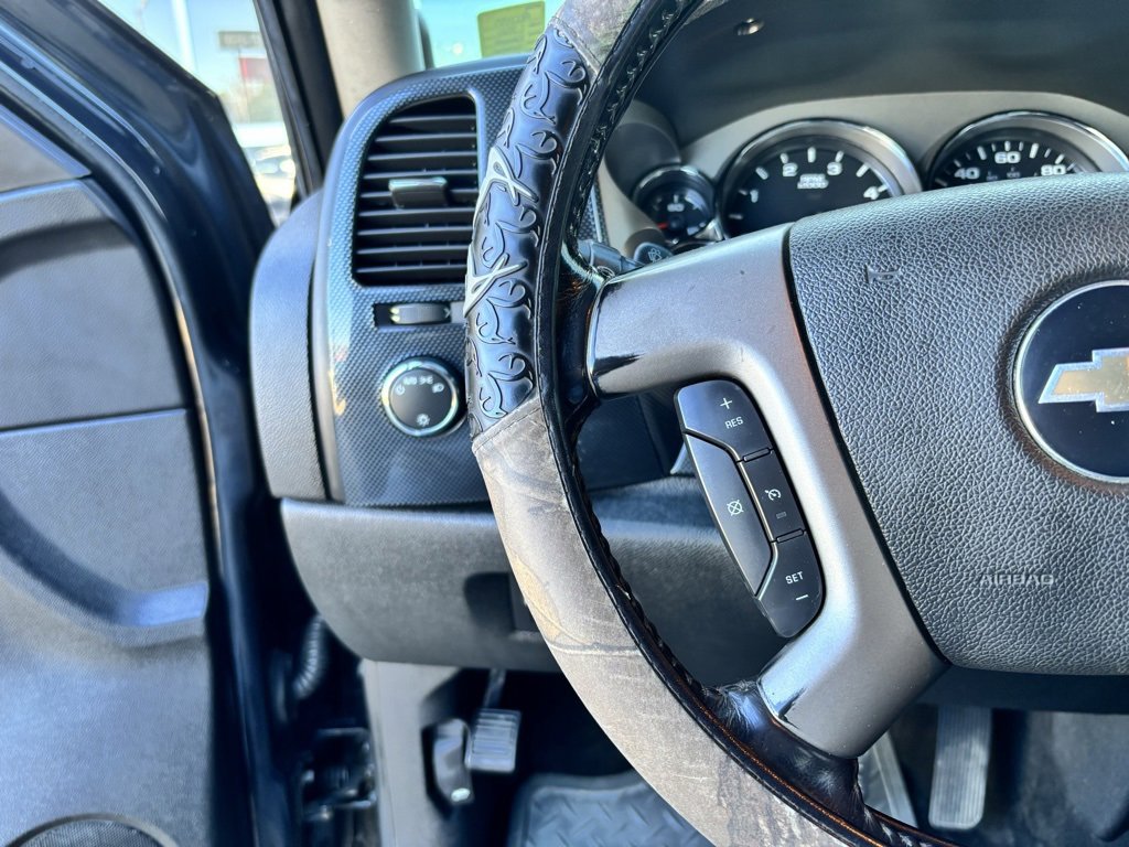Used 2010 Chevrolet Silverado 2500 LT w/ Interior Plus Package image 5