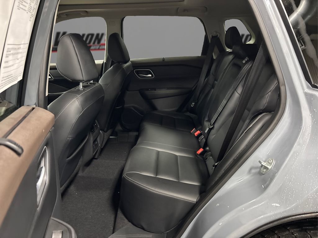 Used 2021 Nissan Rogue SL w/ Premium Package image 10