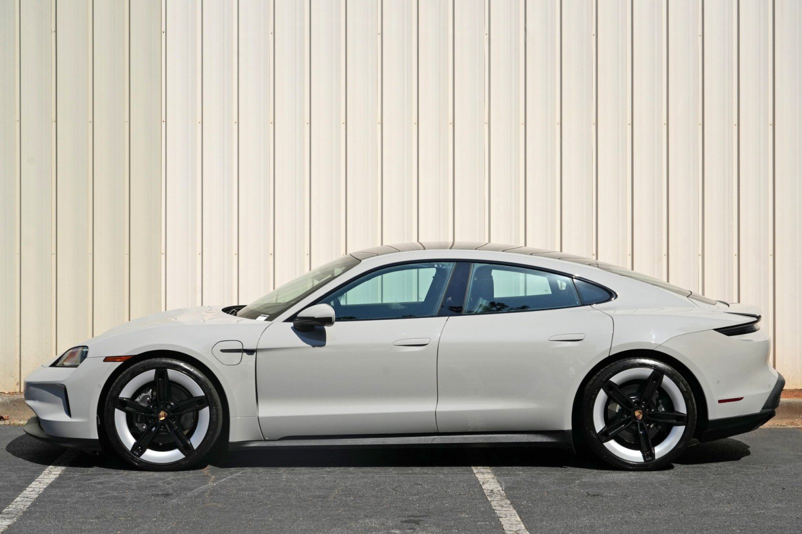 Used 2025 Porsche Taycan w/ Premium Package RWD image 51