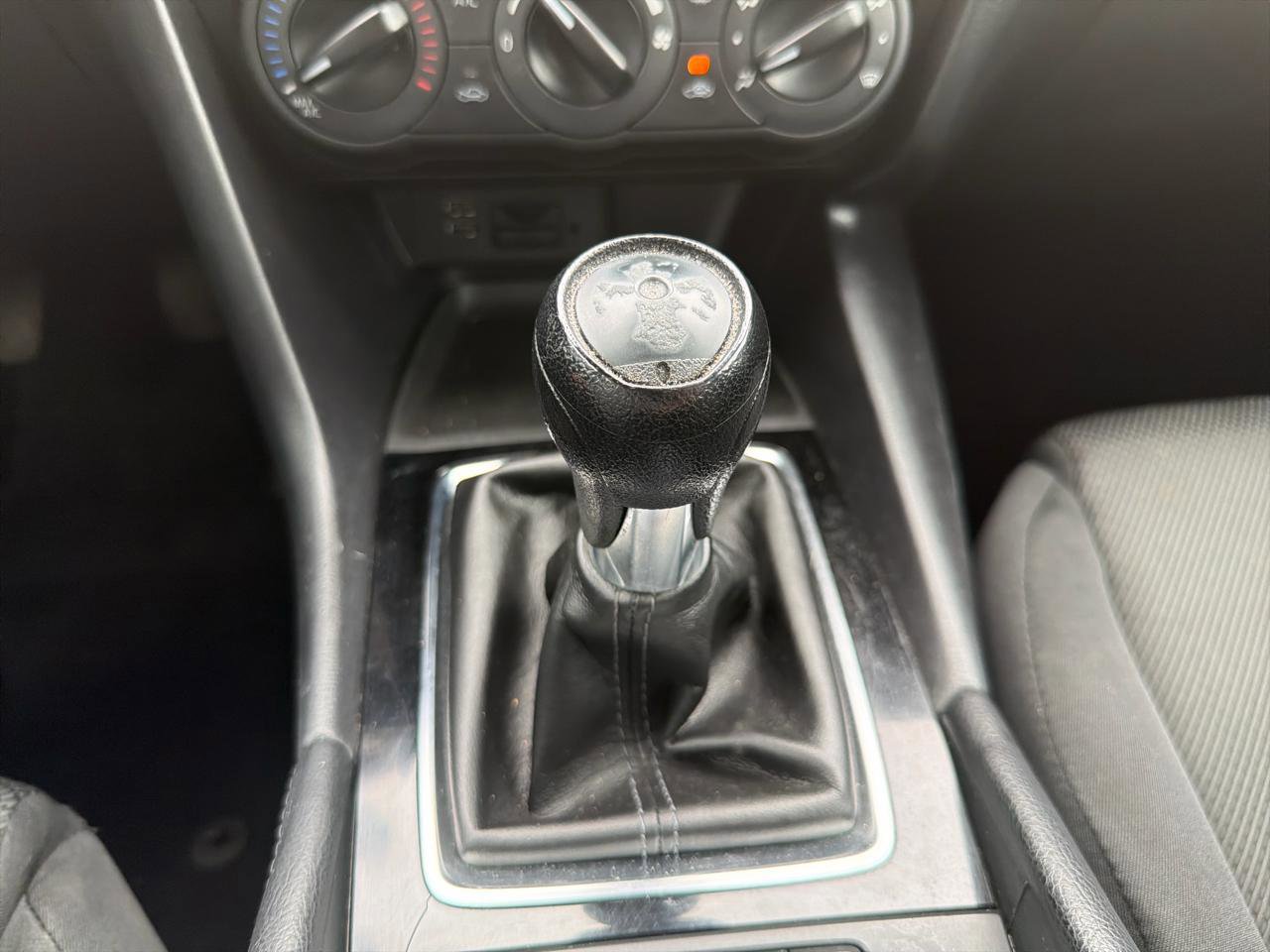 Used 2018 MAZDA MAZDA3 Sport FWD image 24