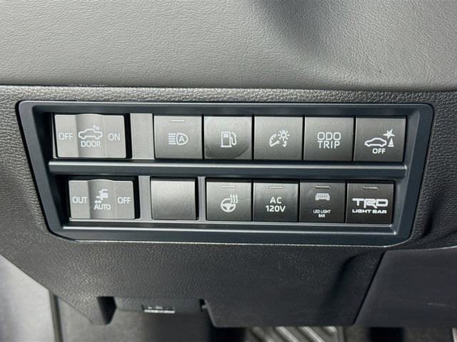 New 2026 Toyota Tundra Platinum w/ Tow Tech Package AWD/4WD image 10