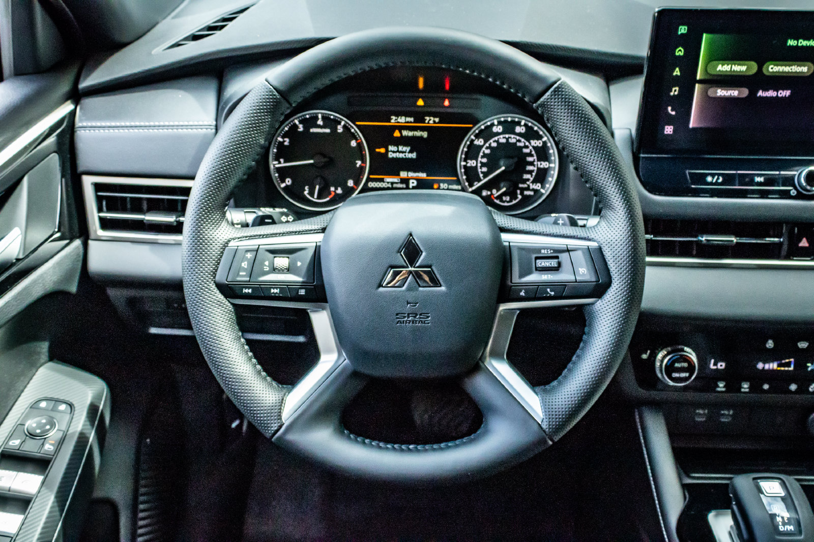 New 2026 Mitsubishi Outlander LE AWD/4WD image 18