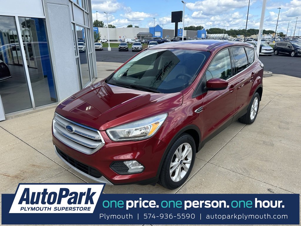 Used 2017 Ford Escape SE