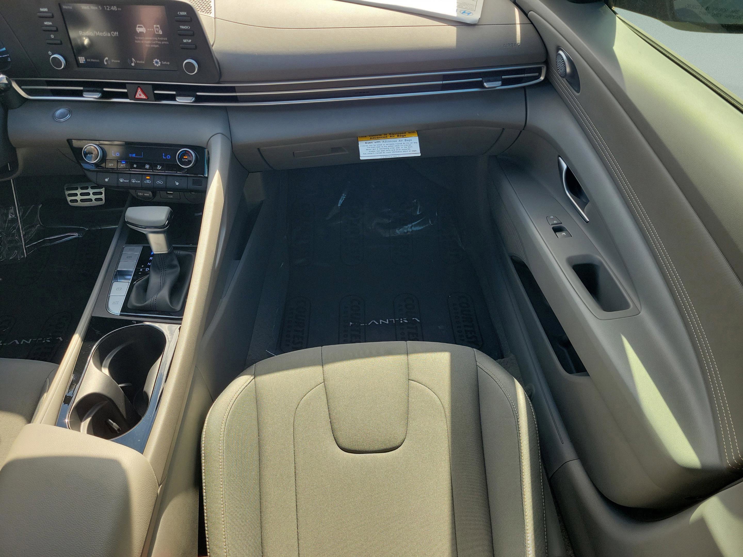 New 2026 Hyundai Elantra SEL Sport image 24