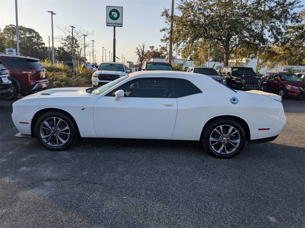 Used 2021 Dodge Challenger SXT image 7