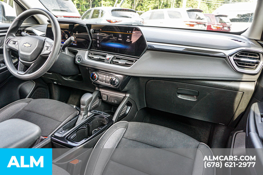 Used 2024 Chevrolet TrailBlazer LT FWD image 23