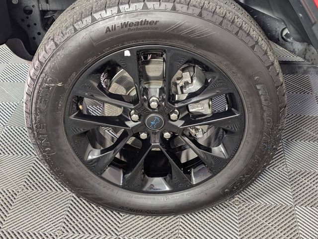 Used 2025 Jeep Wrangler Unlimited Sahara w/ Safety Group image 8