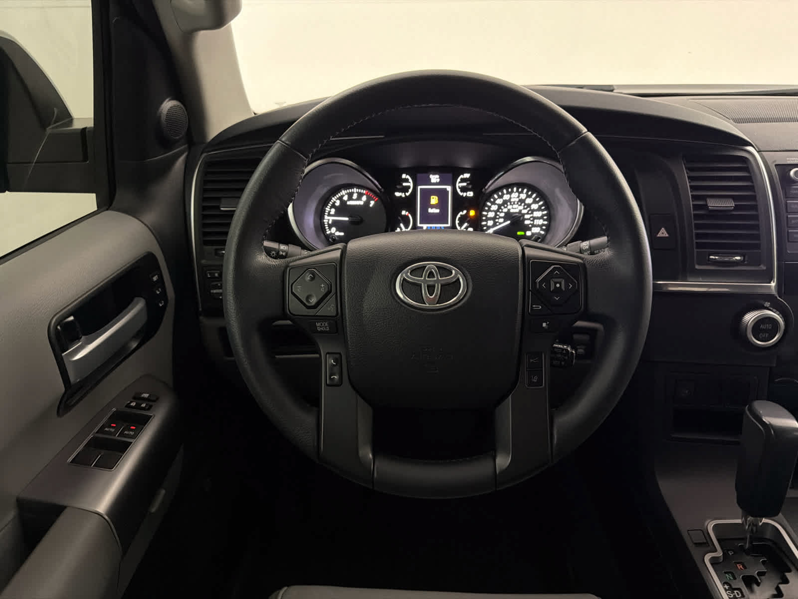 Used 2021 Toyota Sequoia Limited w/ Safety & Convenience Package RWD image 18