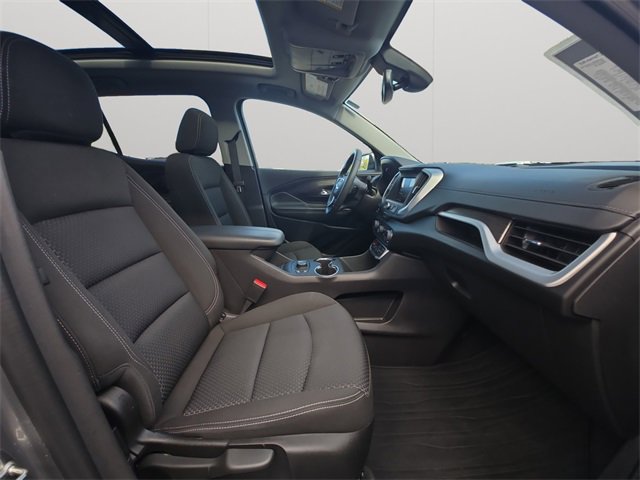 Used 2024 GMC Terrain SLE w/ Driver Convenience Package image 15
