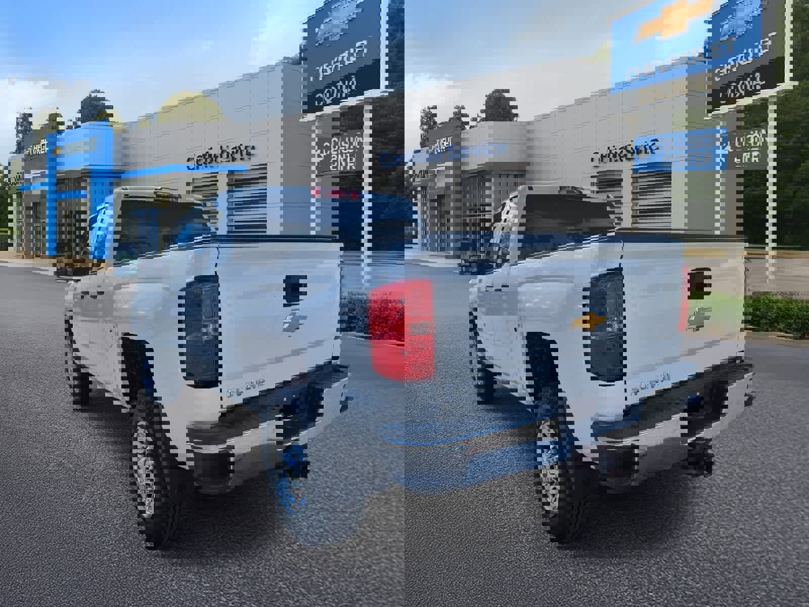 Used 2019 Chevrolet Silverado 2500 W/T AWD/4WD image 5