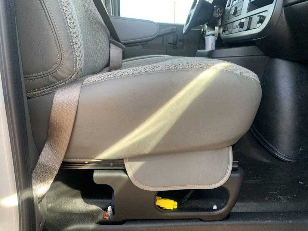 New 2026 Chevrolet Express 3500 w/ Power Convenience Package image 25