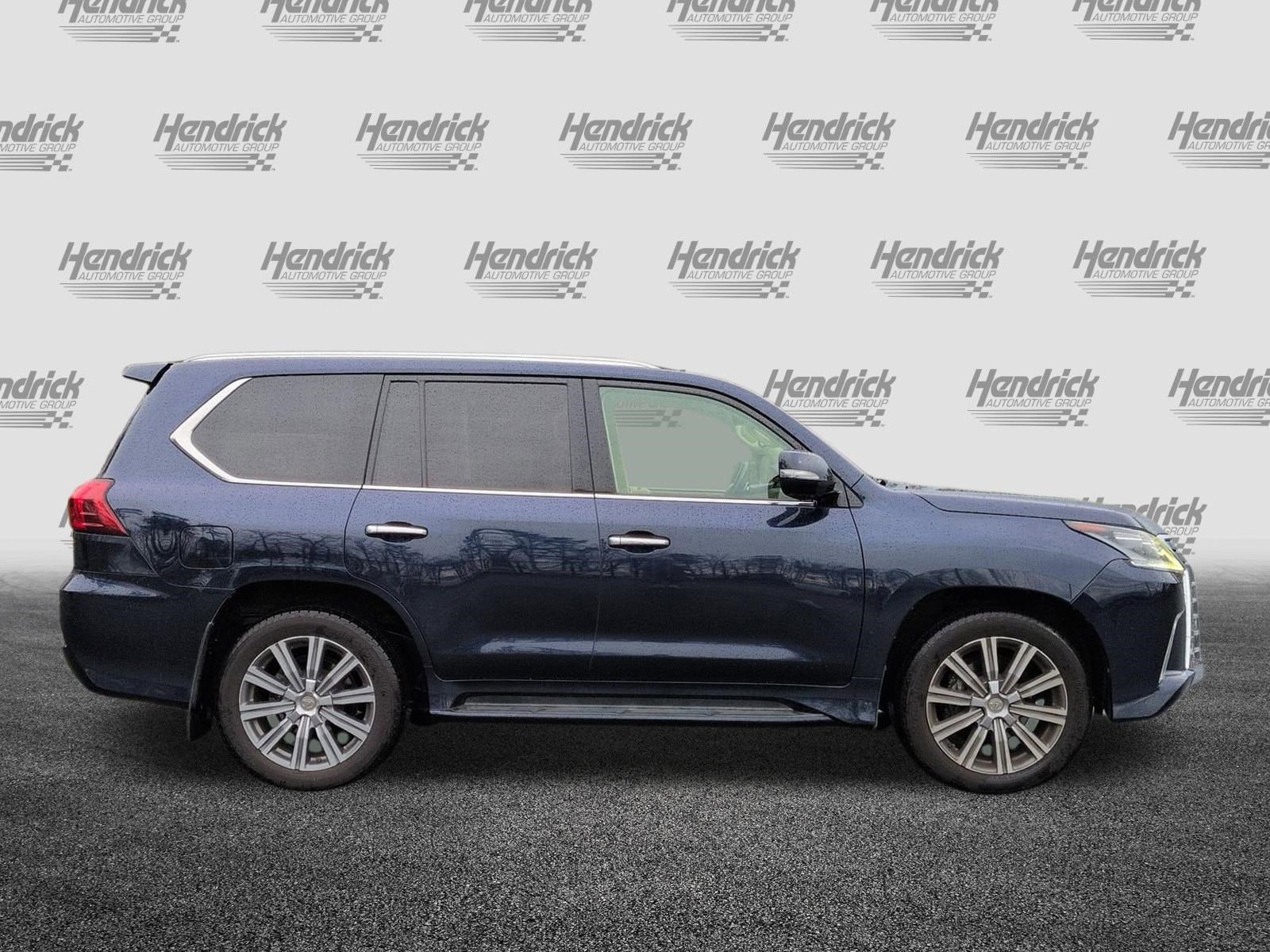 Used 2017 Lexus LX 570 4WD w/ Luxury Package image 11