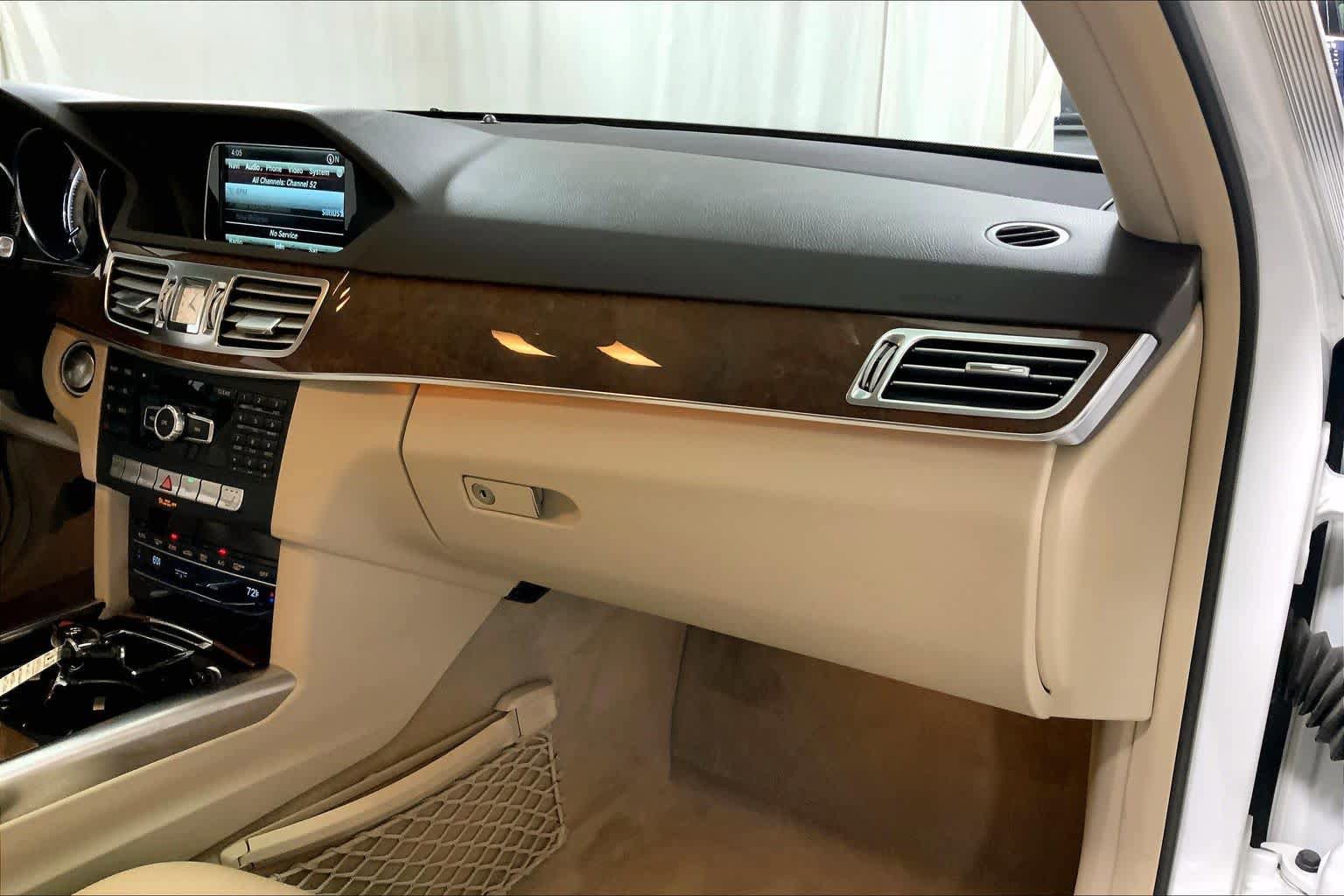Used 2014 Mercedes-Benz E 350 Sedan image 18