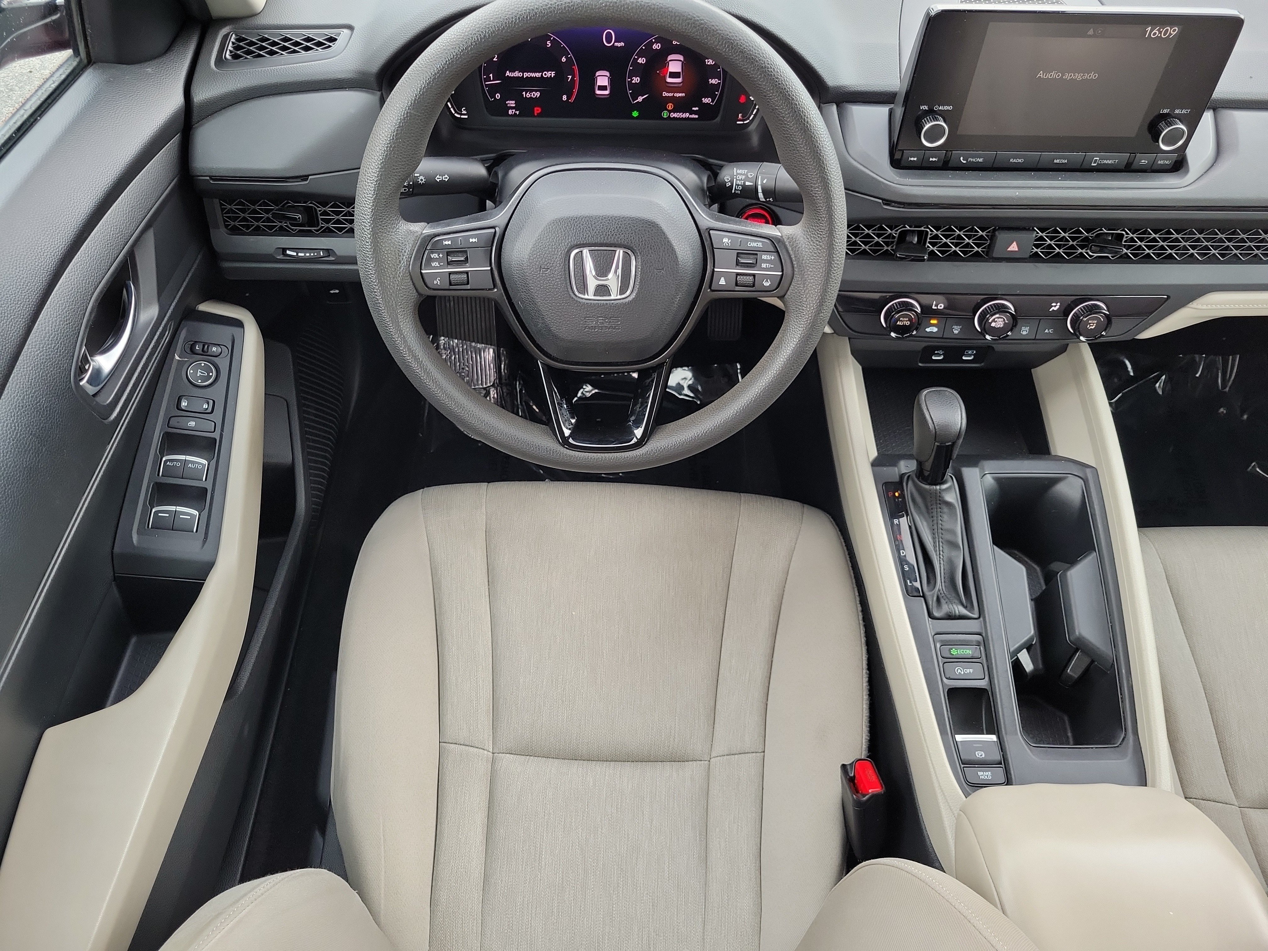 Certified 2023 Honda Accord LX image 13