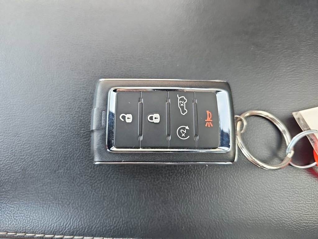 Used 2022 Jeep Grand Cherokee L Limited w/ Trailer Tow Group (B) image 37