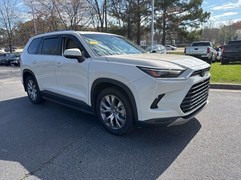 Used 2024 Toyota Grand Highlander Limited image 8