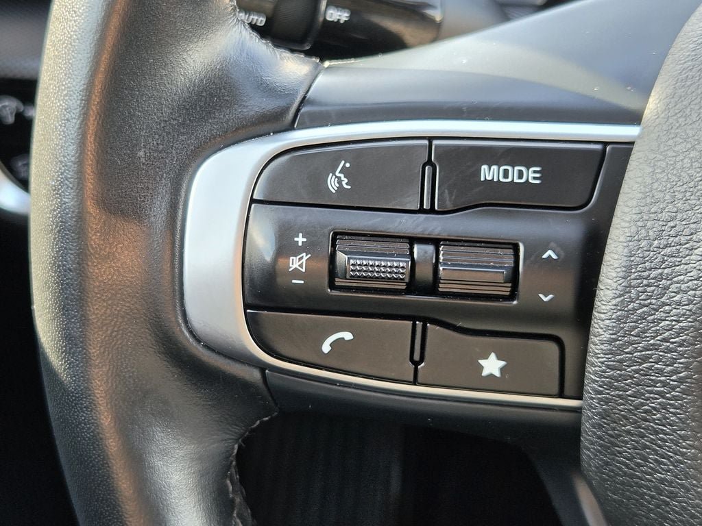 Used 2025 Kia Sportage SX FWD image 23