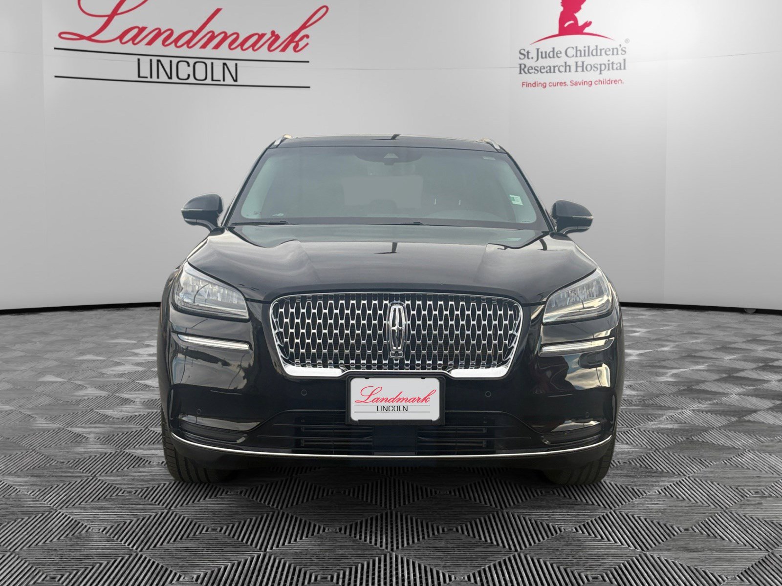 Certified 2022 Lincoln Corsair Reserve w/ Equipment Group 201A image 8