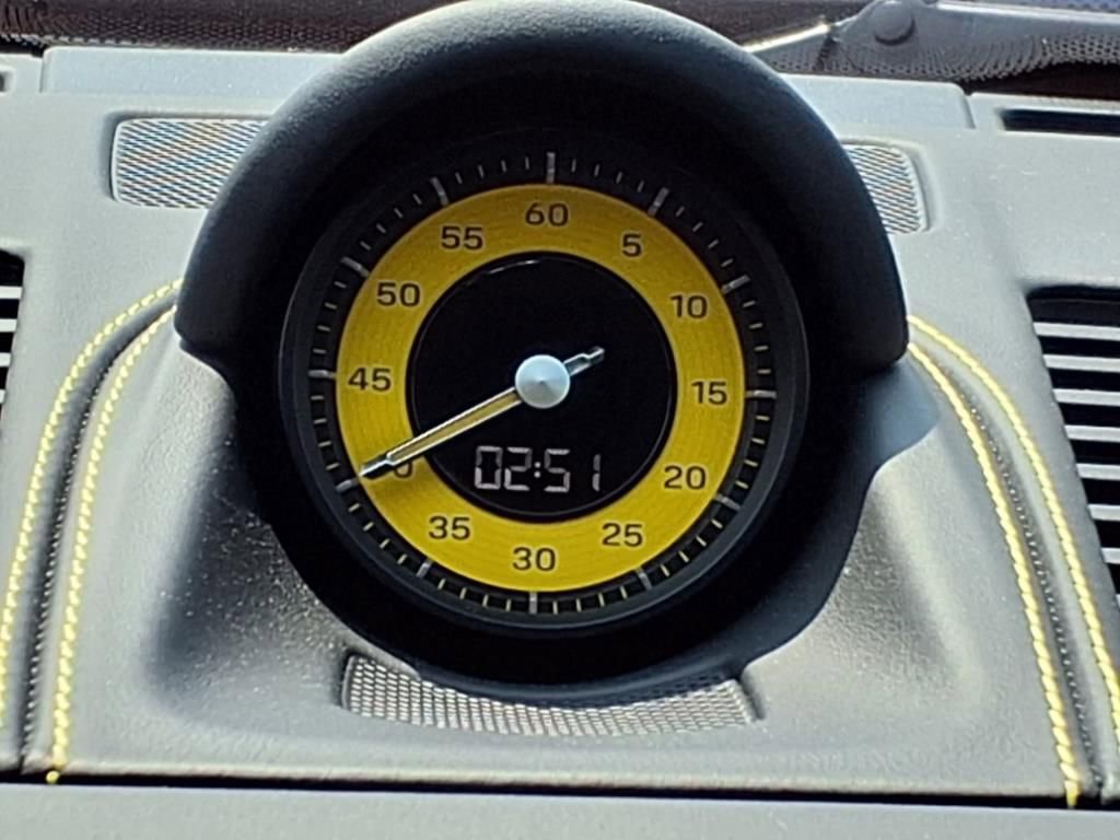 Used 2024 Porsche 911 GT3 RWD image 16