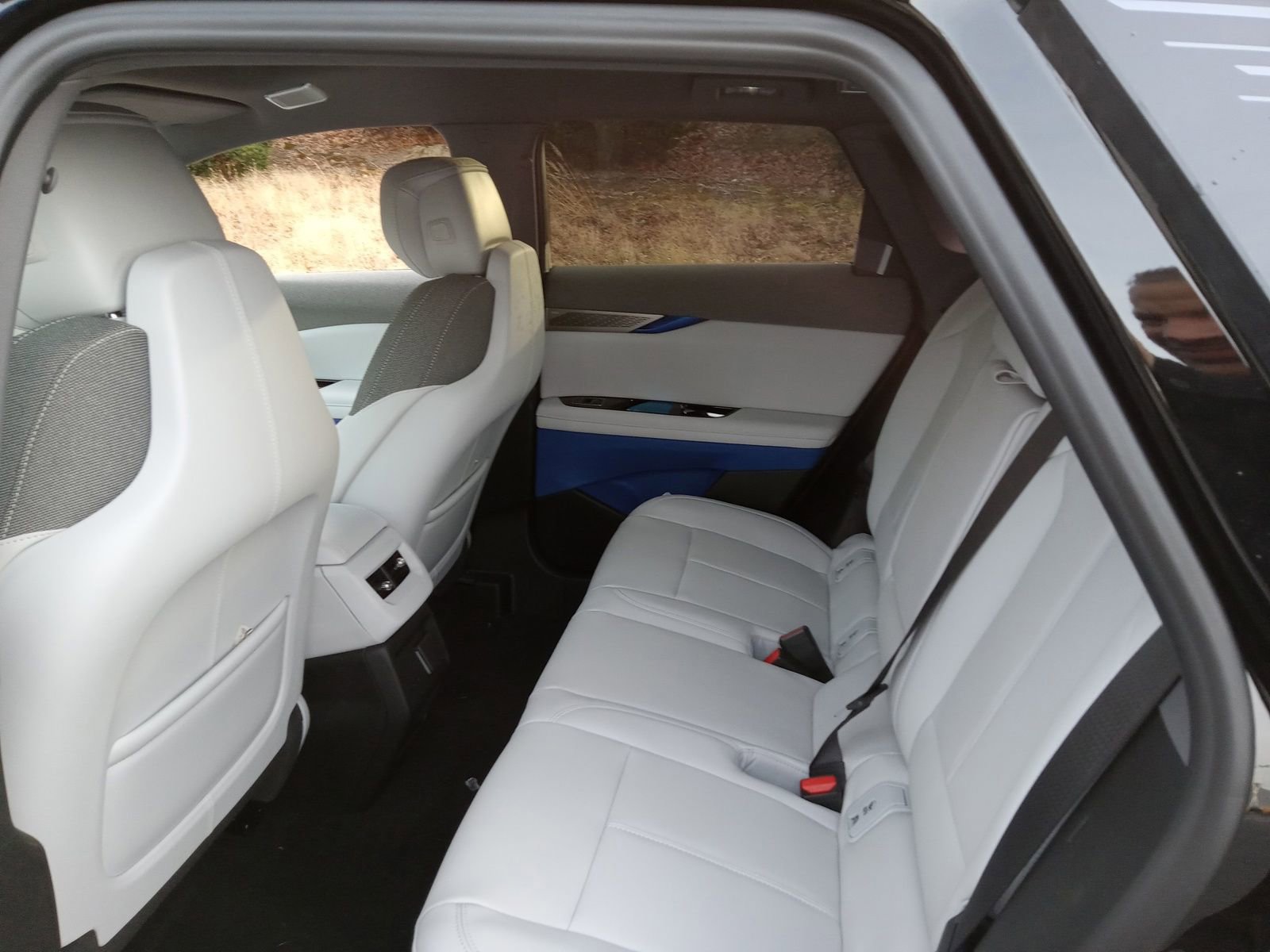 New 2026 Cadillac Optiq Sport 1 image 23