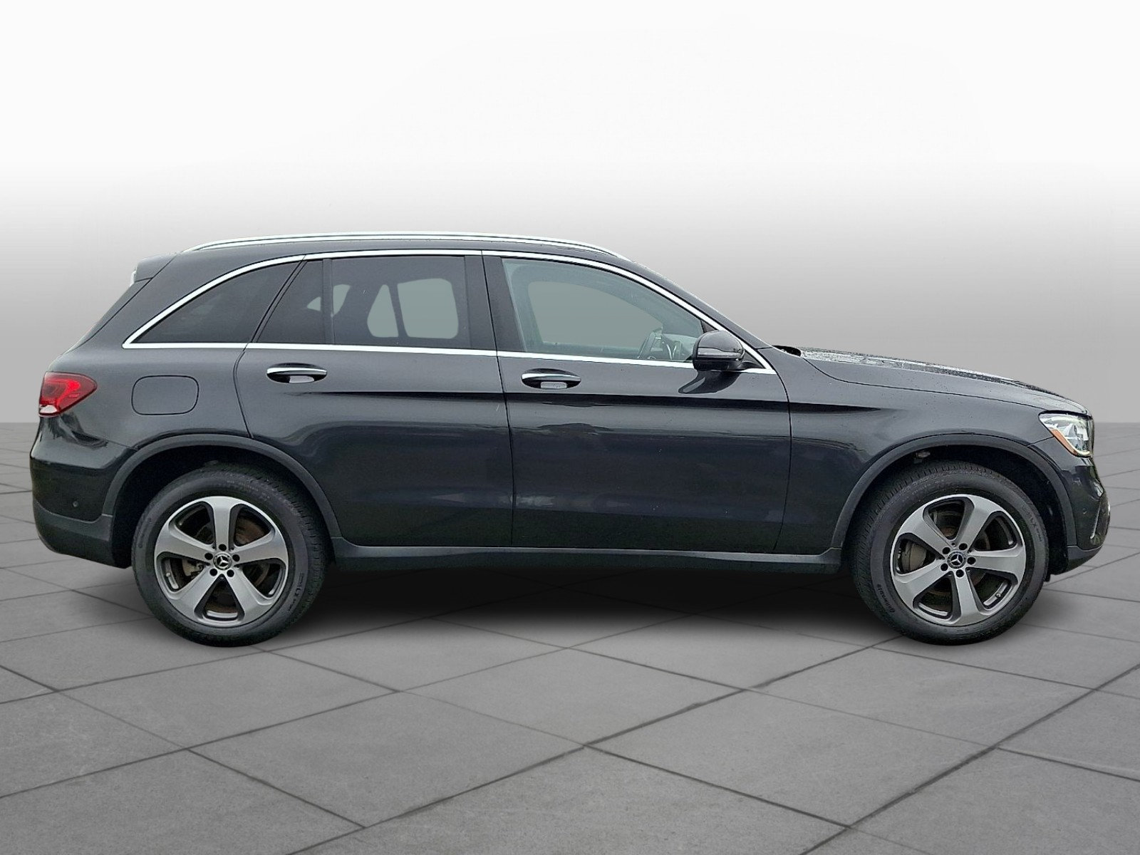 Used 2022 Mercedes-Benz GLC 300 4MATIC image 8