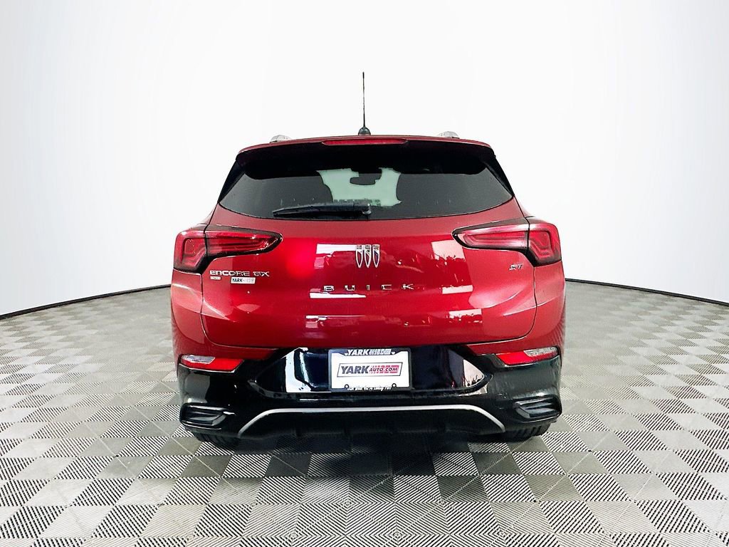 Used 2024 Buick Encore GX Sport Touring image 9