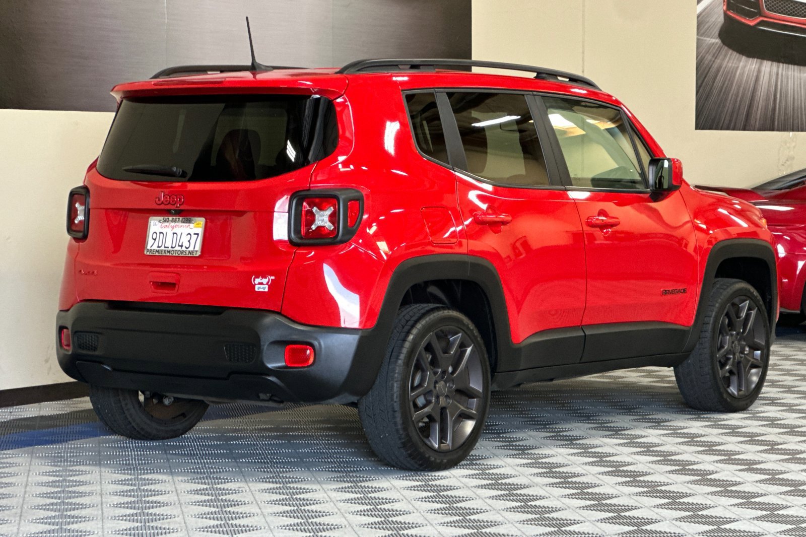 Used 2022 Jeep Renegade Latitude image 4