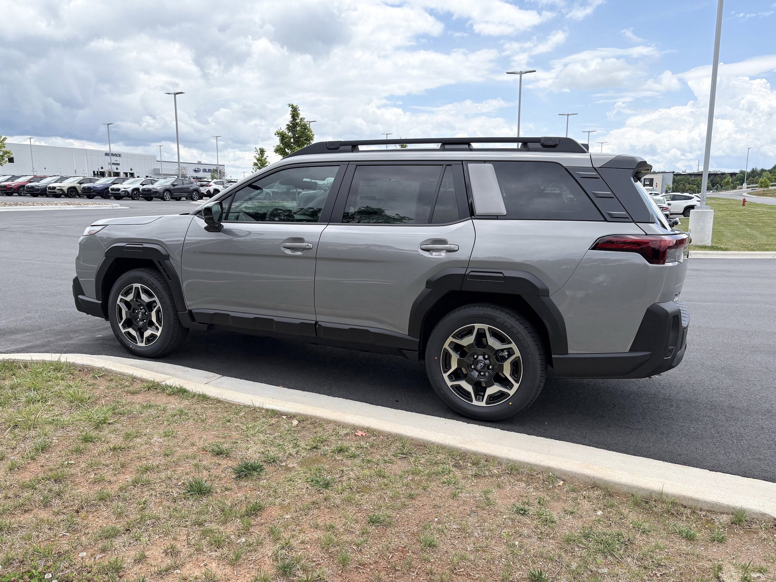 New 2026 Subaru Outback Touring AWD/4WD image 5