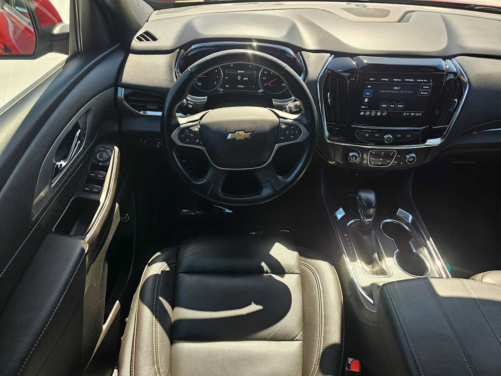 Used 2023 Chevrolet Traverse LT FWD image 20