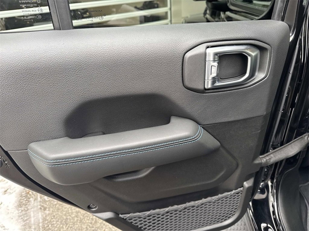 Used 2024 Jeep Wrangler High Altitude image 10