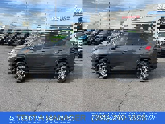 Used 2025 Toyota RAV4 XLE image 2