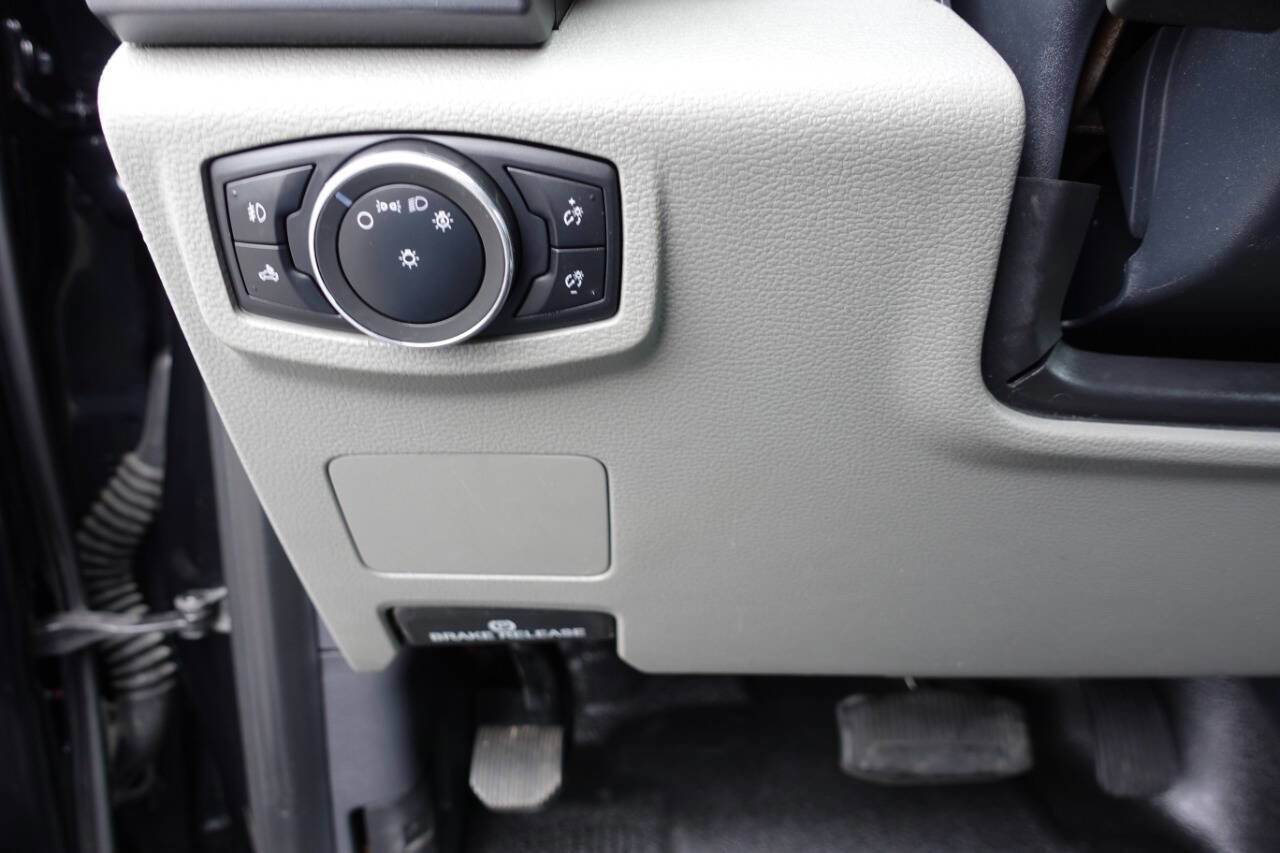 Used 2022 Ford F350 XLT w/ XLT Value Package image 53