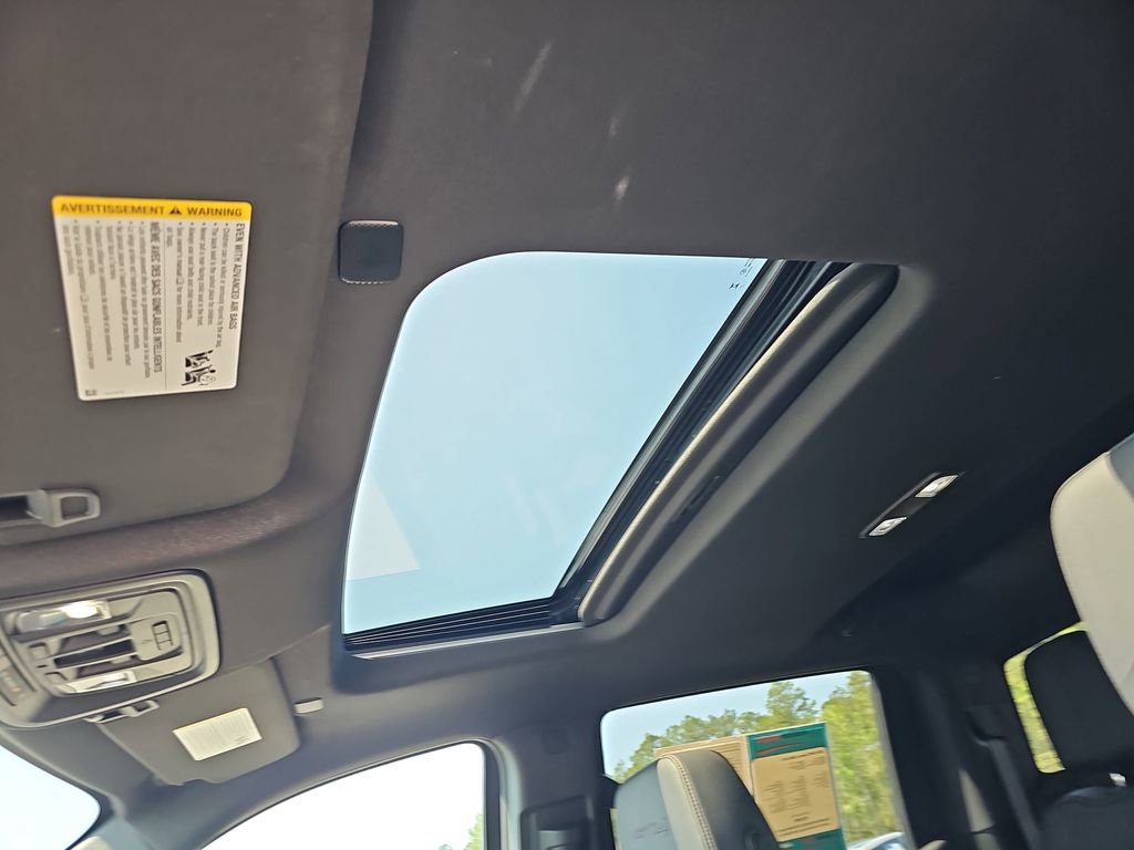 Used 2024 GMC Sierra 1500 AT4 w/ Technology Package image 33