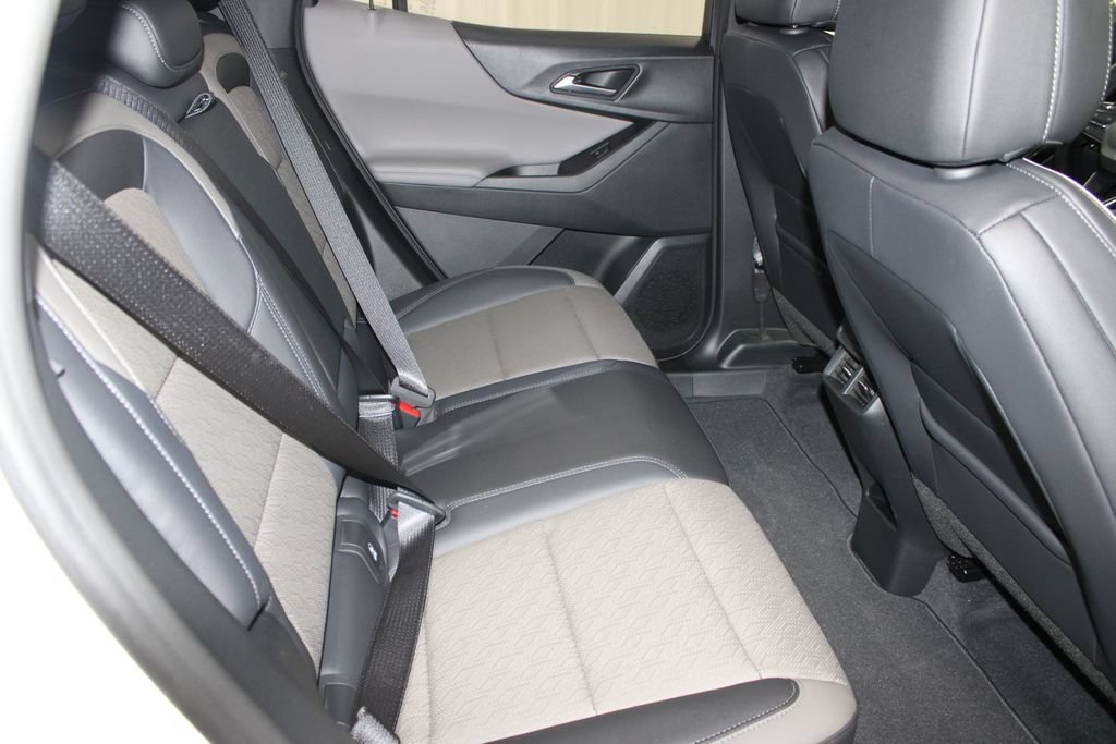 New 2026 Chevrolet Equinox LT w/ Convenience Package II FWD image 26