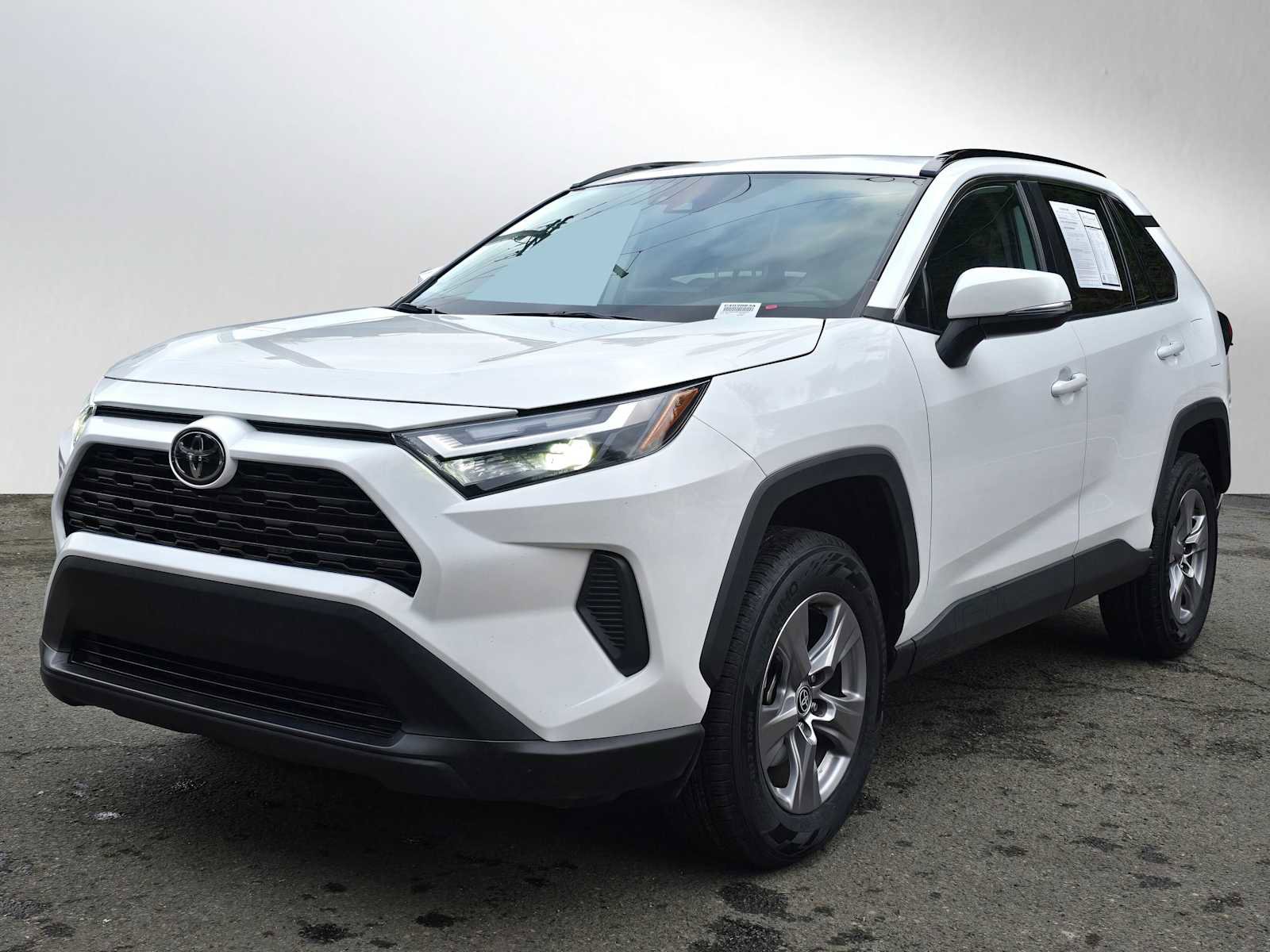 Used 2024 Toyota RAV4 XLE image 7