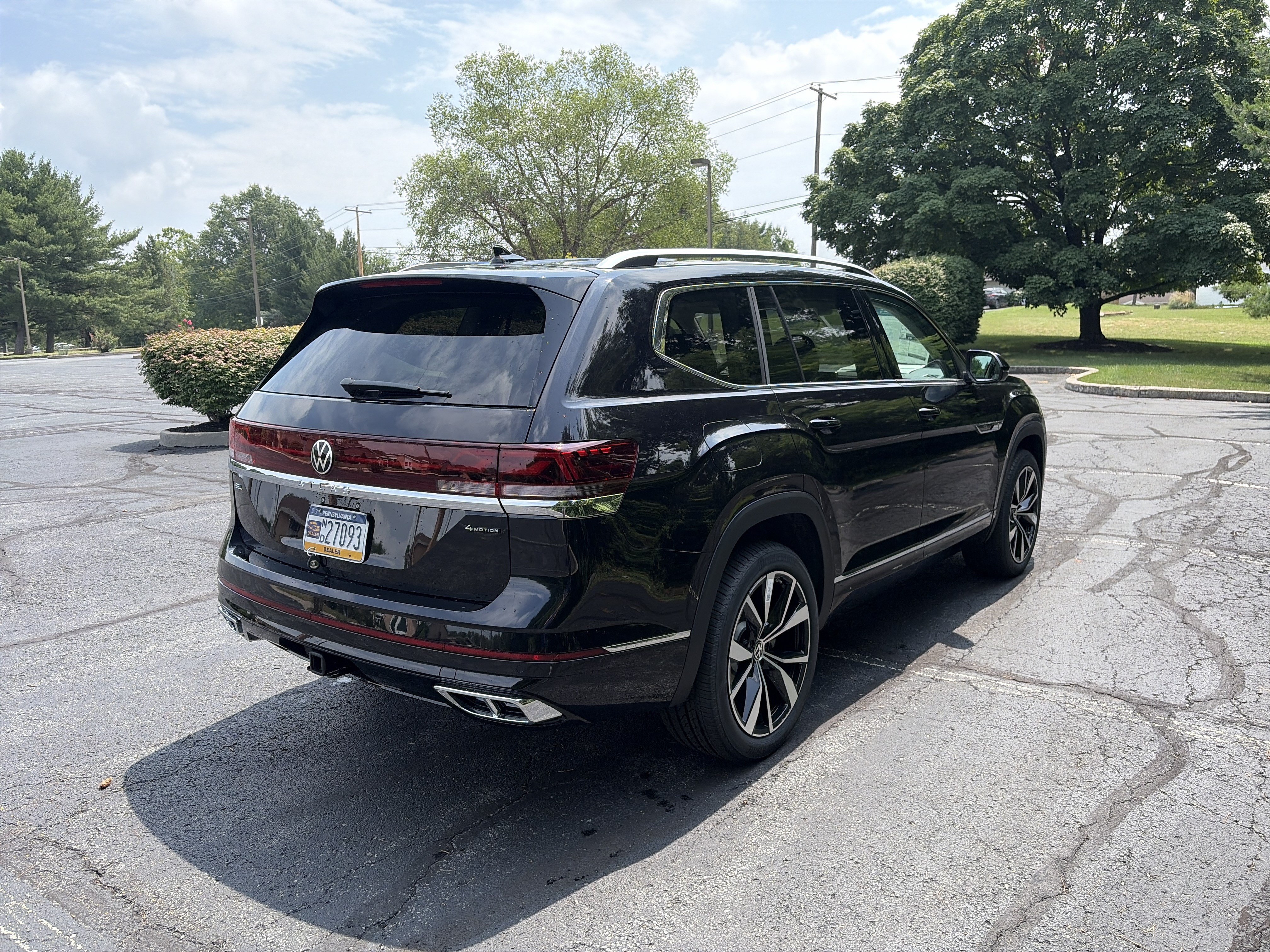 New 2026 Volkswagen Atlas SEL Premium R-Line AWD/4WD image 4