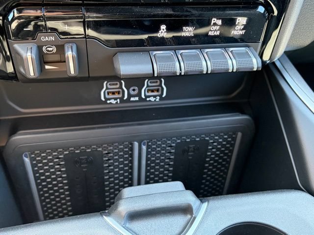 New 2026 RAM 2500 Big Horn AWD/4WD image 21