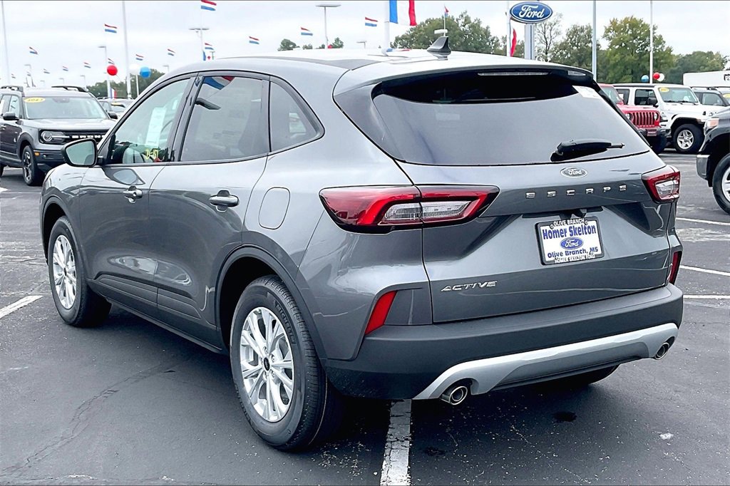 New 2026 Ford Escape Active image 3