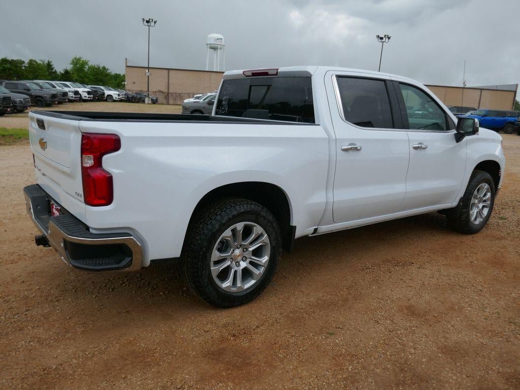New 2026 Chevrolet Silverado 1500 LTZ w/ LTZ Premium Package AWD/4WD image 5