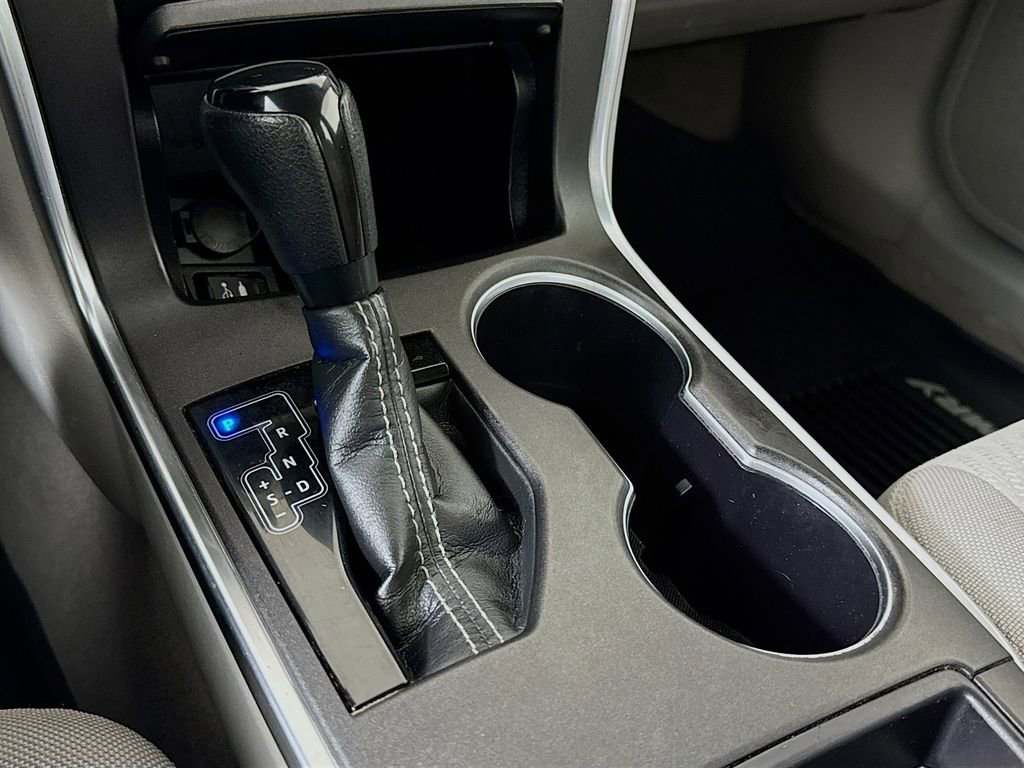 Used 2017 Toyota Camry LE image 15