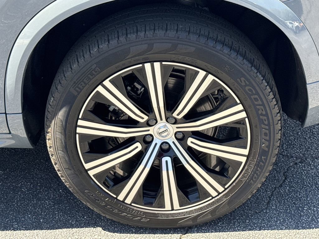 Used 2023 Volvo XC90 B5 Core w/ Climate Package AWD/4WD image 19