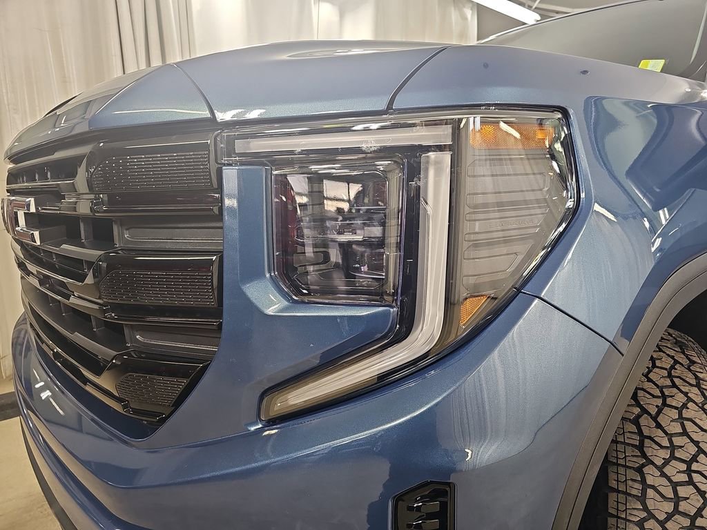 Certified 2025 GMC Sierra 1500 Elevation image 33