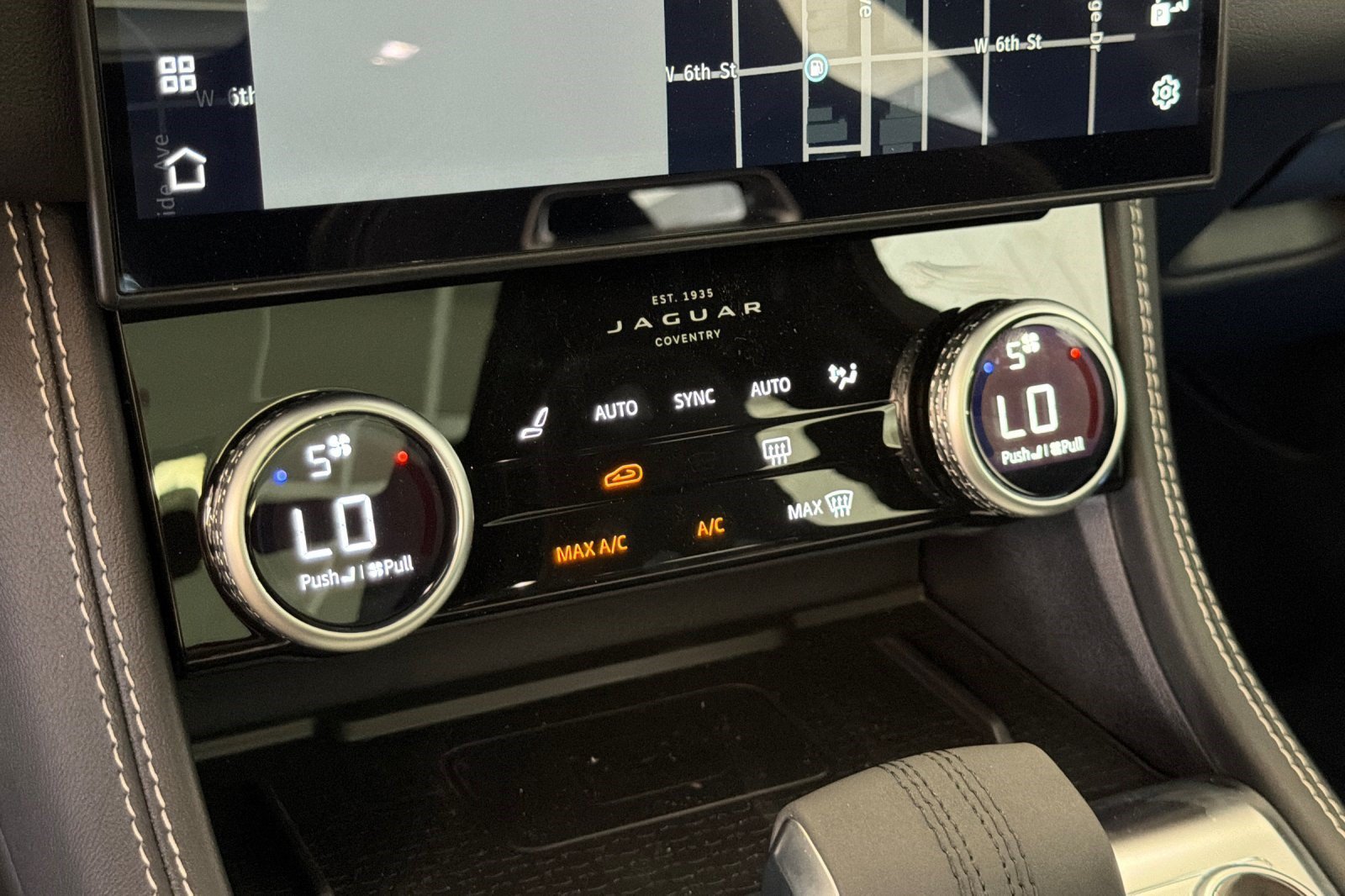 New 2026 Jaguar F-PACE R-Dynamic S AWD/4WD image 17