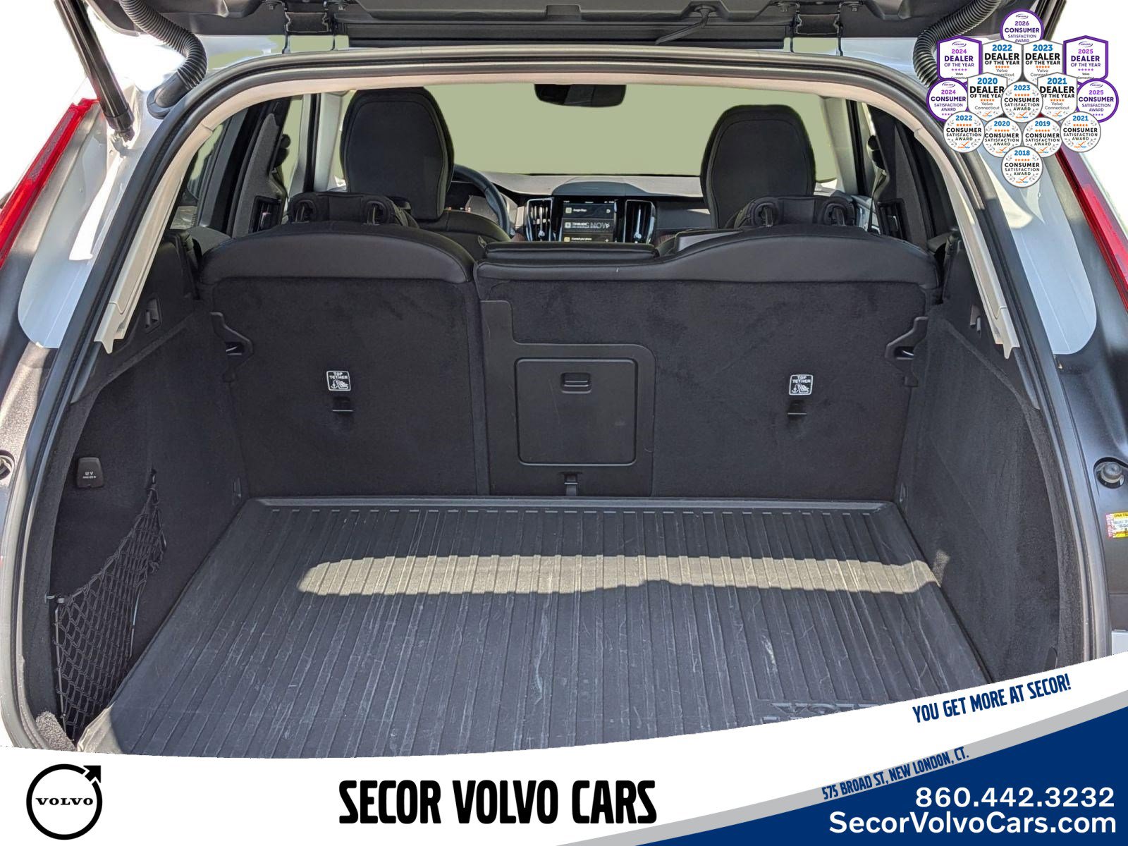 Used 2023 Volvo XC60 B6 Ultimate w/ Climate Package AWD/4WD image 7