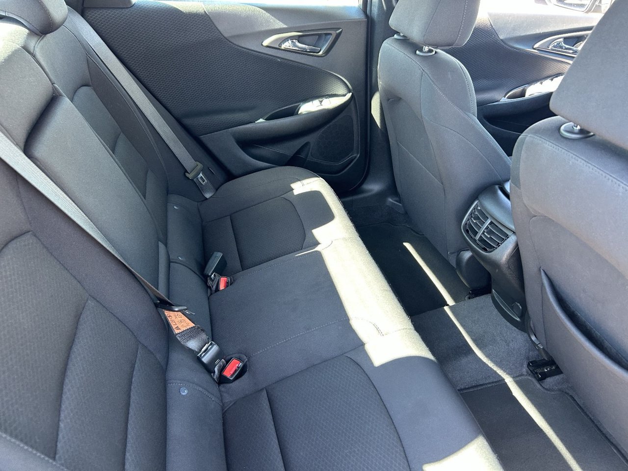 Used 2023 Chevrolet Malibu LT FWD image 13